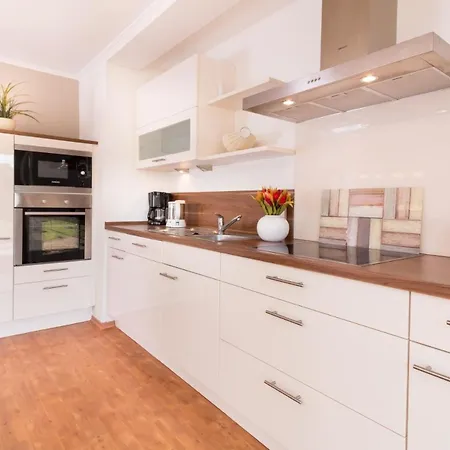 Casa de Férias M5 - Apartmenthaus Marienburger Str 4 - Feriendomizil Hollich Grömitz