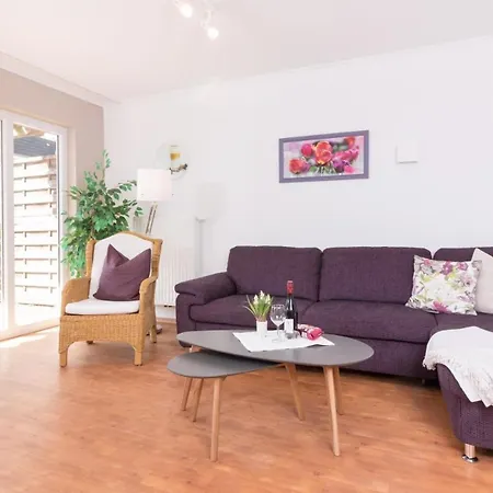 M5 - Apartmenthaus Marienburger Str 4 - Feriendomizil Hollich *