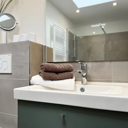 Casa de Férias M5 - Apartmenthaus Marienburger Str 4 - Feriendomizil Hollich *