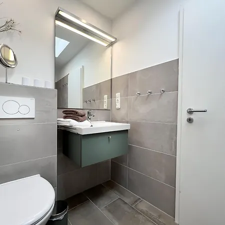 M5 - Apartmenthaus Marienburger Str 4 - Feriendomizil Hollich